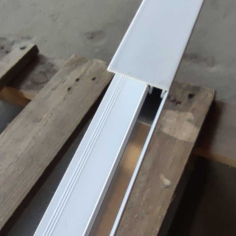 Профіль (торцевий) фінішний алюмінієвий для сайдинга 38,5*28*6000мм (D) SW-00001728